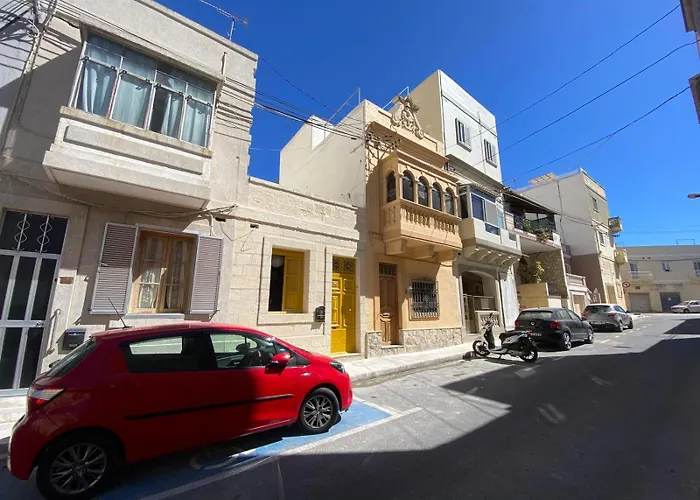 Casa vacanze Cosy Cupids Hideout Hot Tub And Bbq - 4km Away From Airport