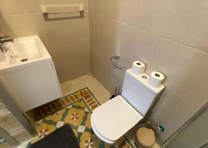 Cosy Cupids Hideout Hot Tub And Bbq - 4km Away From Airport Casa vacanze Paola